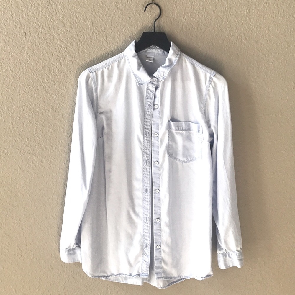 Old Navy Denim Shirt - Medium